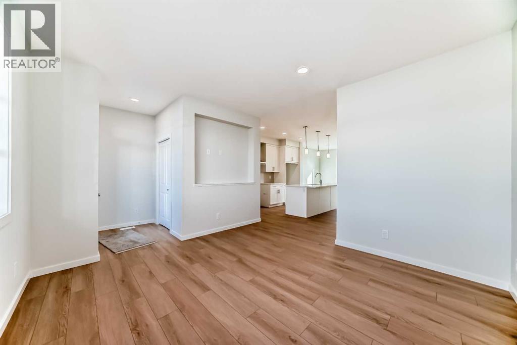 138 Lanark Gate Se, Airdrie, Alberta  T4A 3R7 - Photo 7 - A2289213