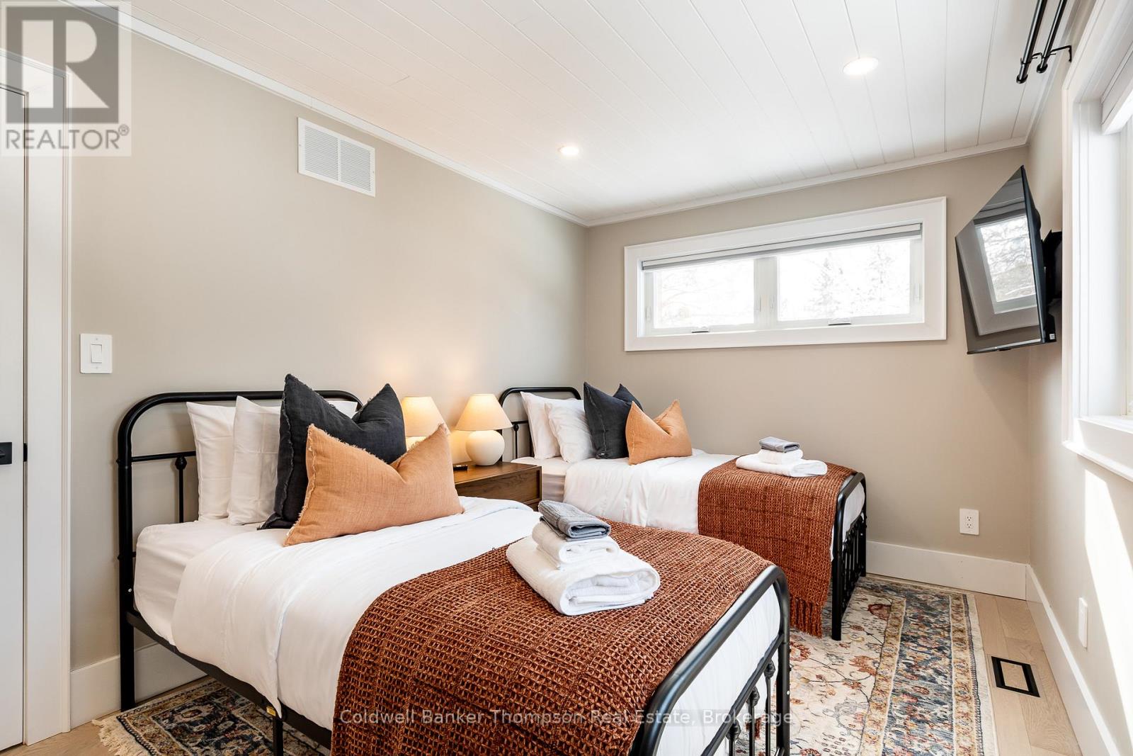 32 Church Street, Huntsville, Ontario  P1H 1G8 - Photo 31 - X12829818