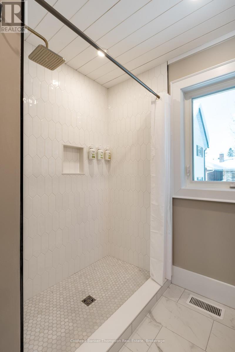 32 Church Street, Huntsville, Ontario  P1H 1G8 - Photo 40 - X12829818