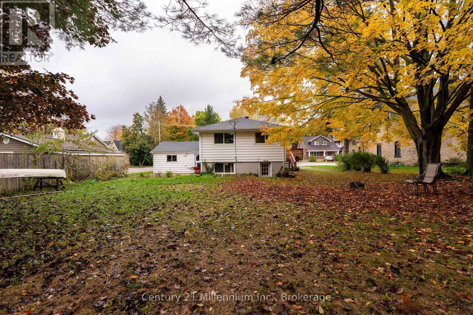 698 Gustavus Street, Saugeen Shores, Ontario  N0H 2C0 - Photo 17 - X12829830