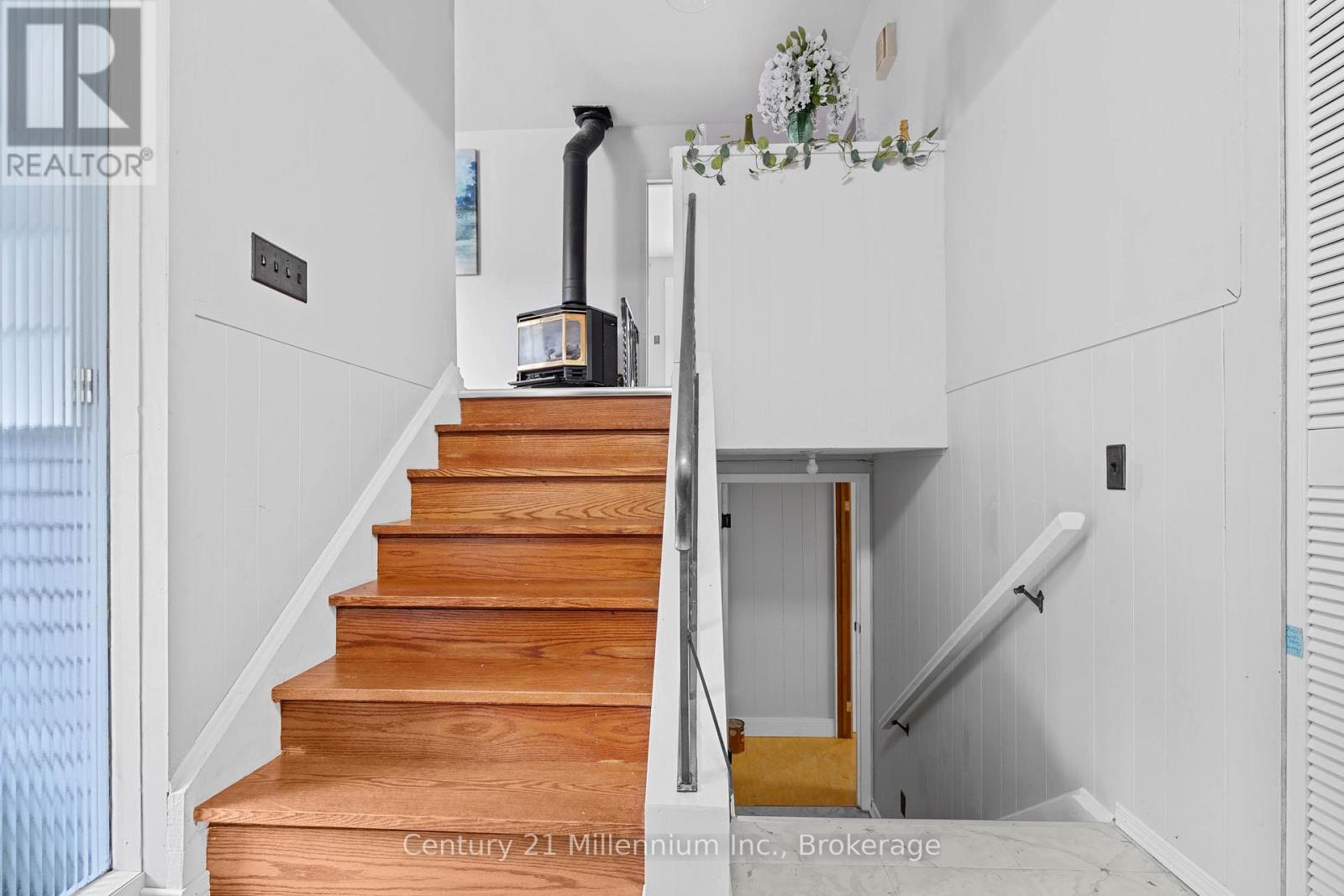 698 Gustavus Street, Saugeen Shores, Ontario  N0H 2C0 - Photo 20 - X12829830