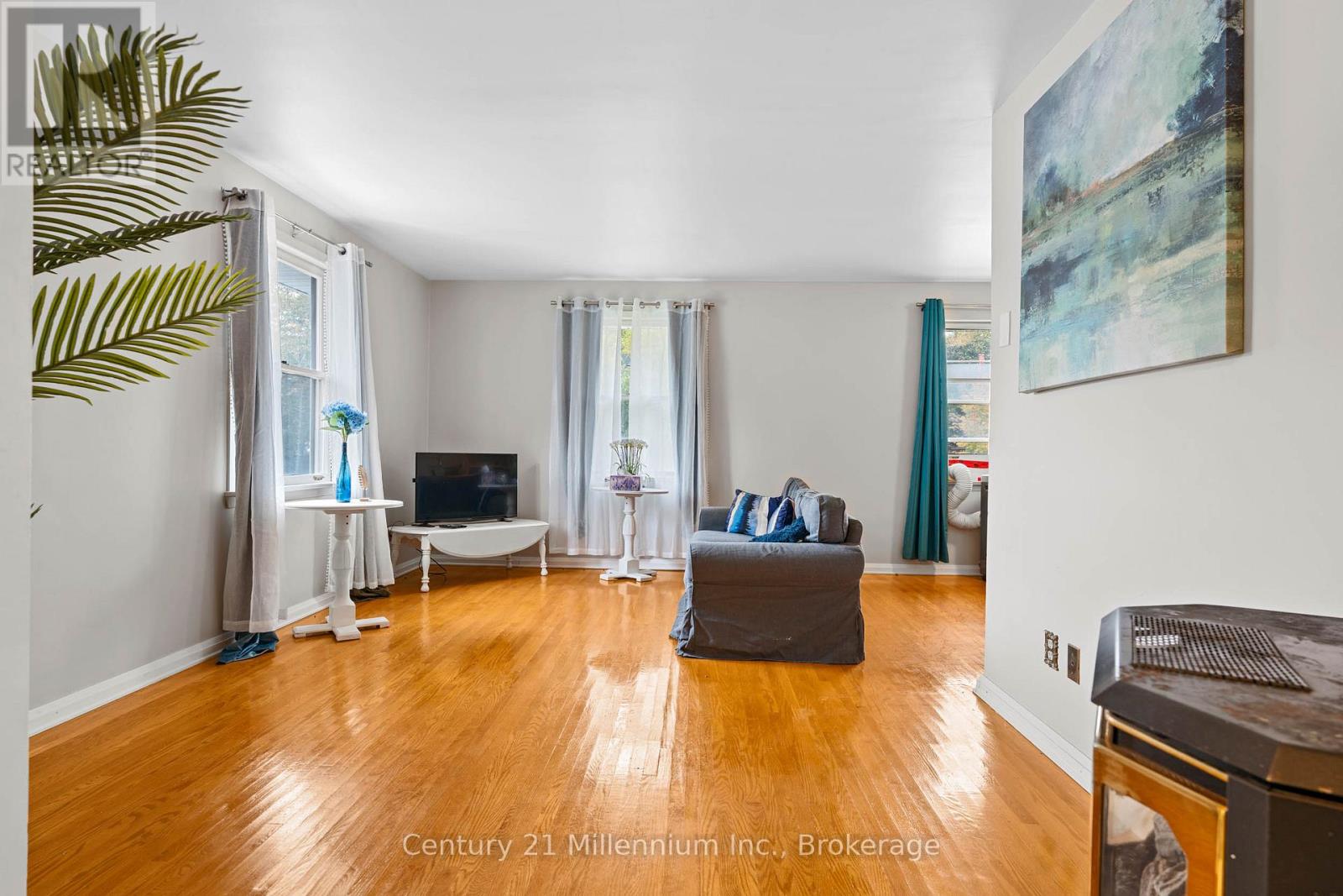 698 Gustavus Street, Saugeen Shores, Ontario  N0H 2C0 - Photo 23 - X12829830