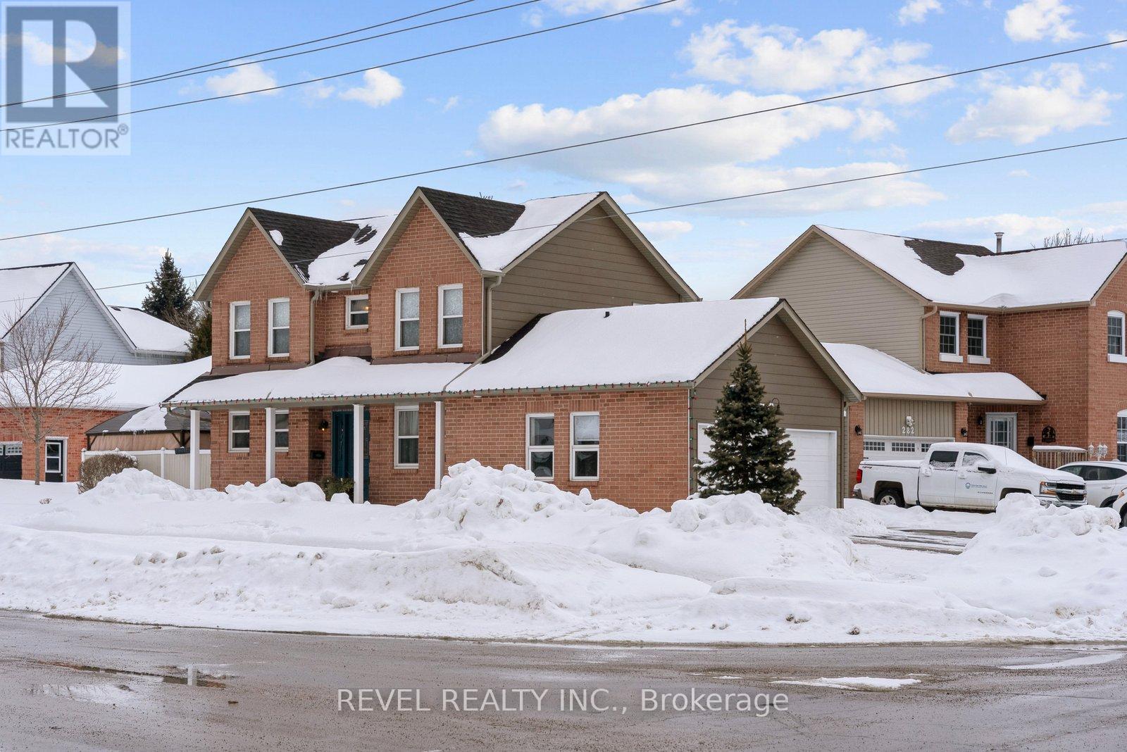 284 Victoria Avenue N, Kawartha Lakes (Lindsay), Ontario  K9V 6A8 - Photo 3 - X12829796