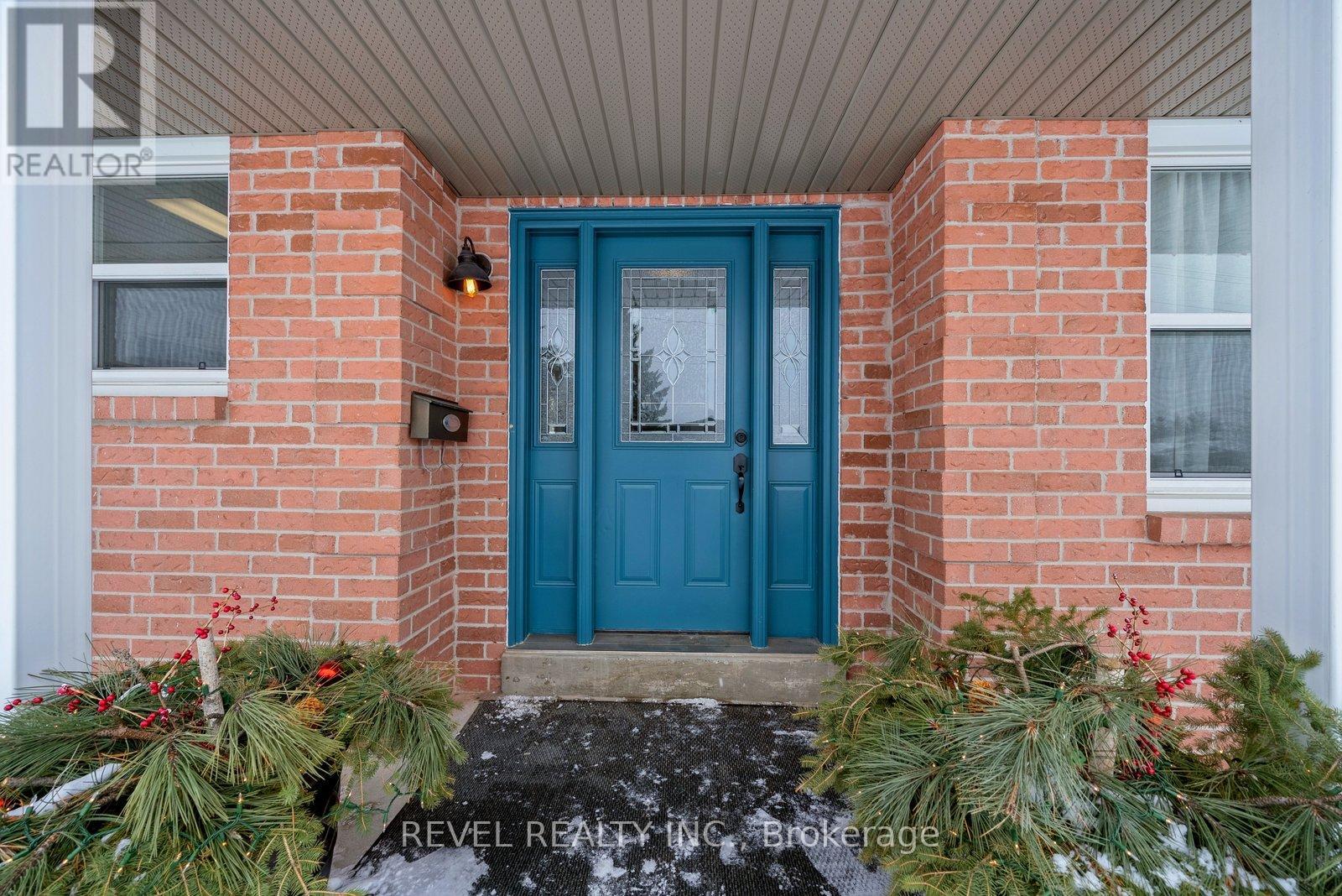 284 Victoria Avenue N, Kawartha Lakes (Lindsay), Ontario  K9V 6A8 - Photo 7 - X12829796