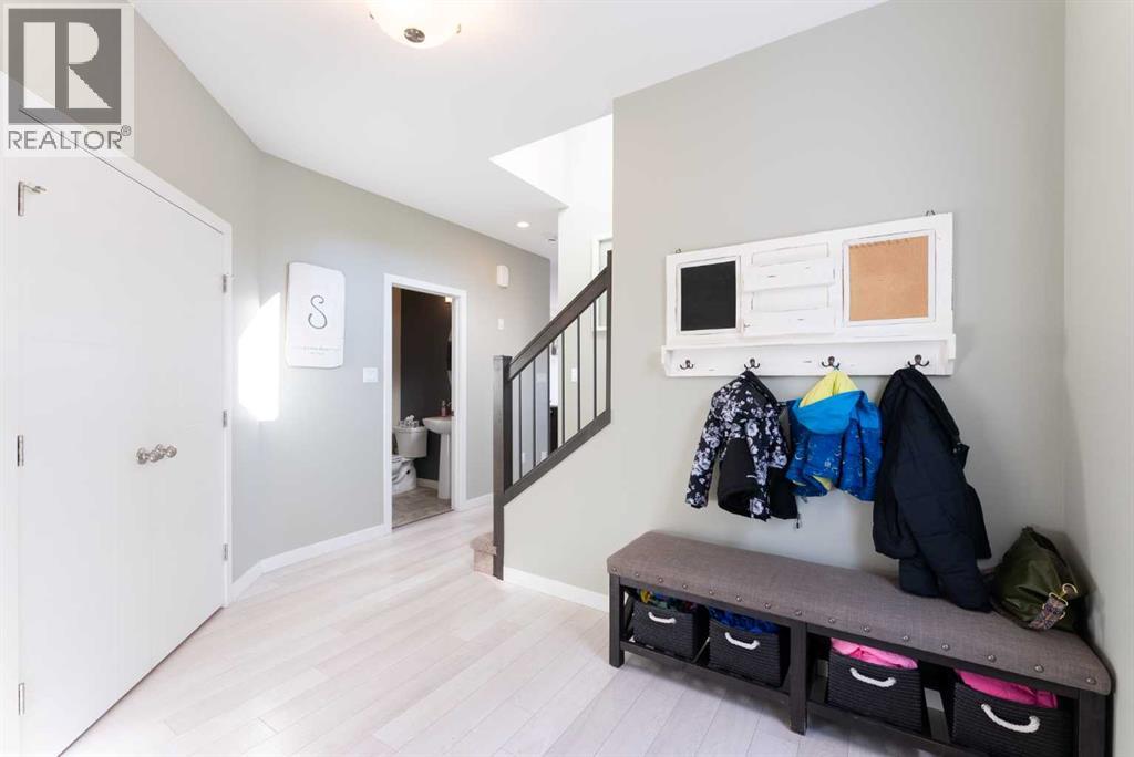 135 Riverhurst Cove W, Lethbridge, Alberta  T1K 6Y8 - Photo 2 - A2286462