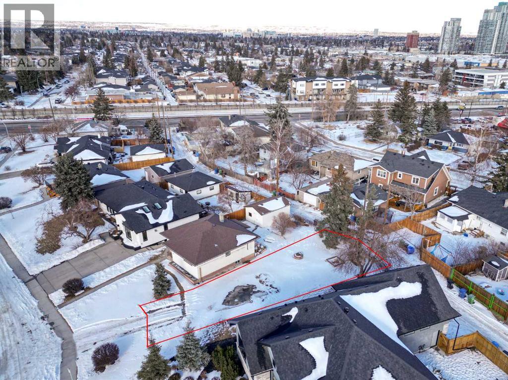 1922 Kelwood Drive Sw, Calgary, Alberta T3E 3Z3 - Photo 3 - A2289101
