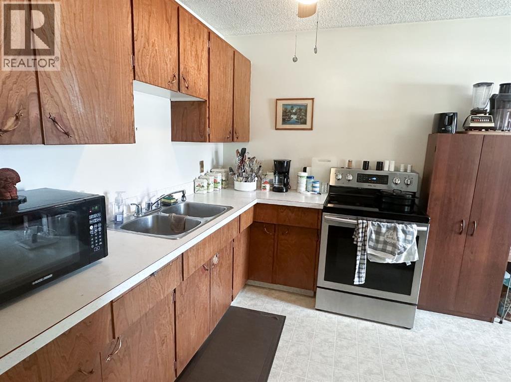 11702 94a Street, Grande Prairie, Alberta T8V 4R9 - Photo 3 - A2283311