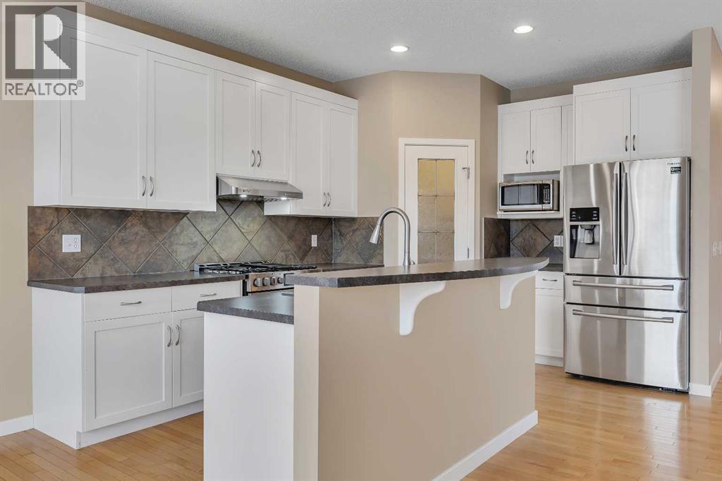 119 Valley Stream Circle Nw, Calgary, Alberta T3B 5W2 - Photo 11 - A2277760