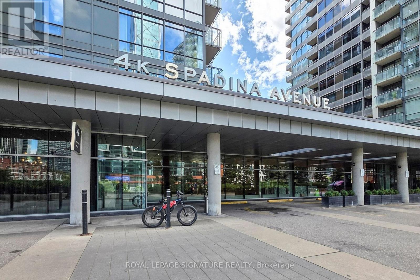 716 - 4k Spadina Avenue E, Toronto (Waterfront Communities), Ontario  M5V 3Y9 - Photo 3 - C12829778
