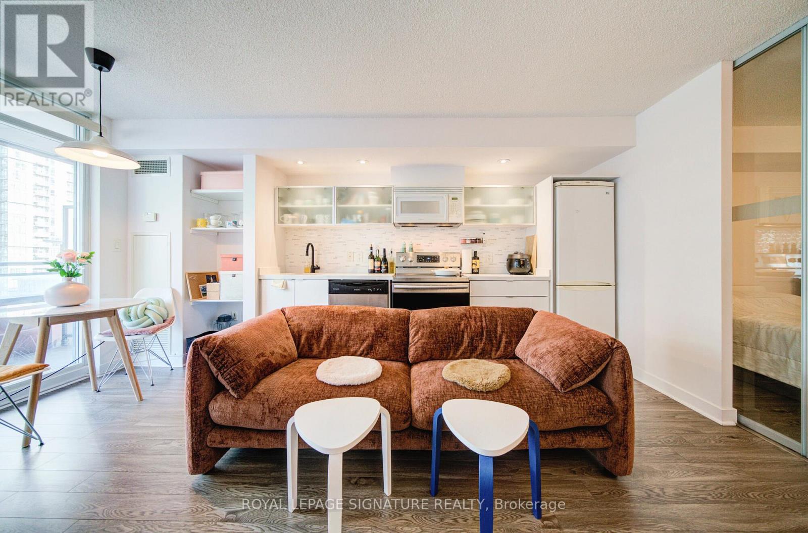 716 - 4k Spadina Avenue E, Toronto (Waterfront Communities), Ontario  M5V 3Y9 - Photo 4 - C12829778