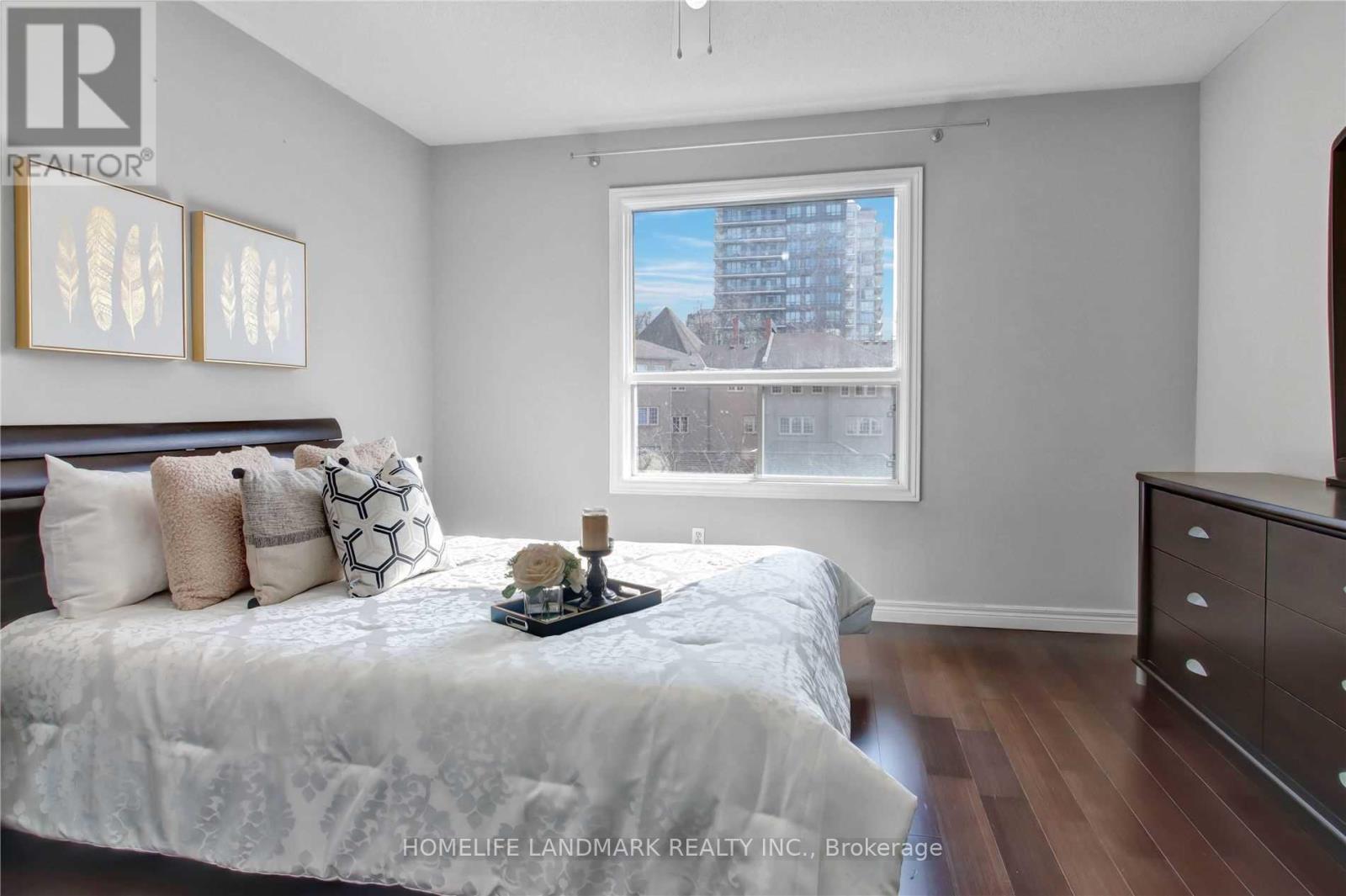 25 Hounslow Avenue, Toronto (Willowdale West), Ontario  M2N 2A9 - Photo 11 - C12829792