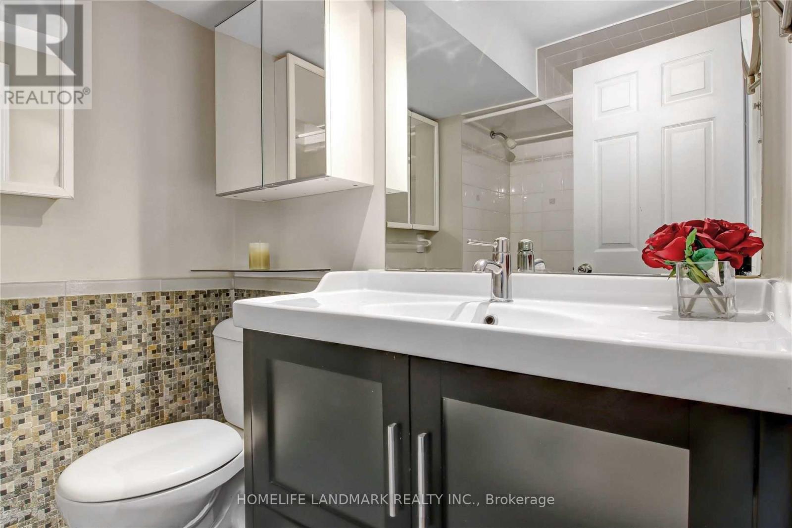 25 Hounslow Avenue, Toronto (Willowdale West), Ontario  M2N 2A9 - Photo 15 - C12829792