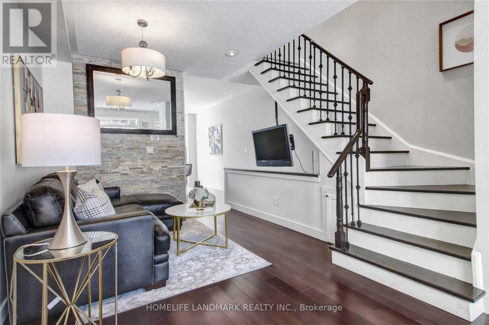 25 Hounslow Avenue, Toronto (Willowdale West), Ontario  M2N 2A9 - Photo 4 - C12829792