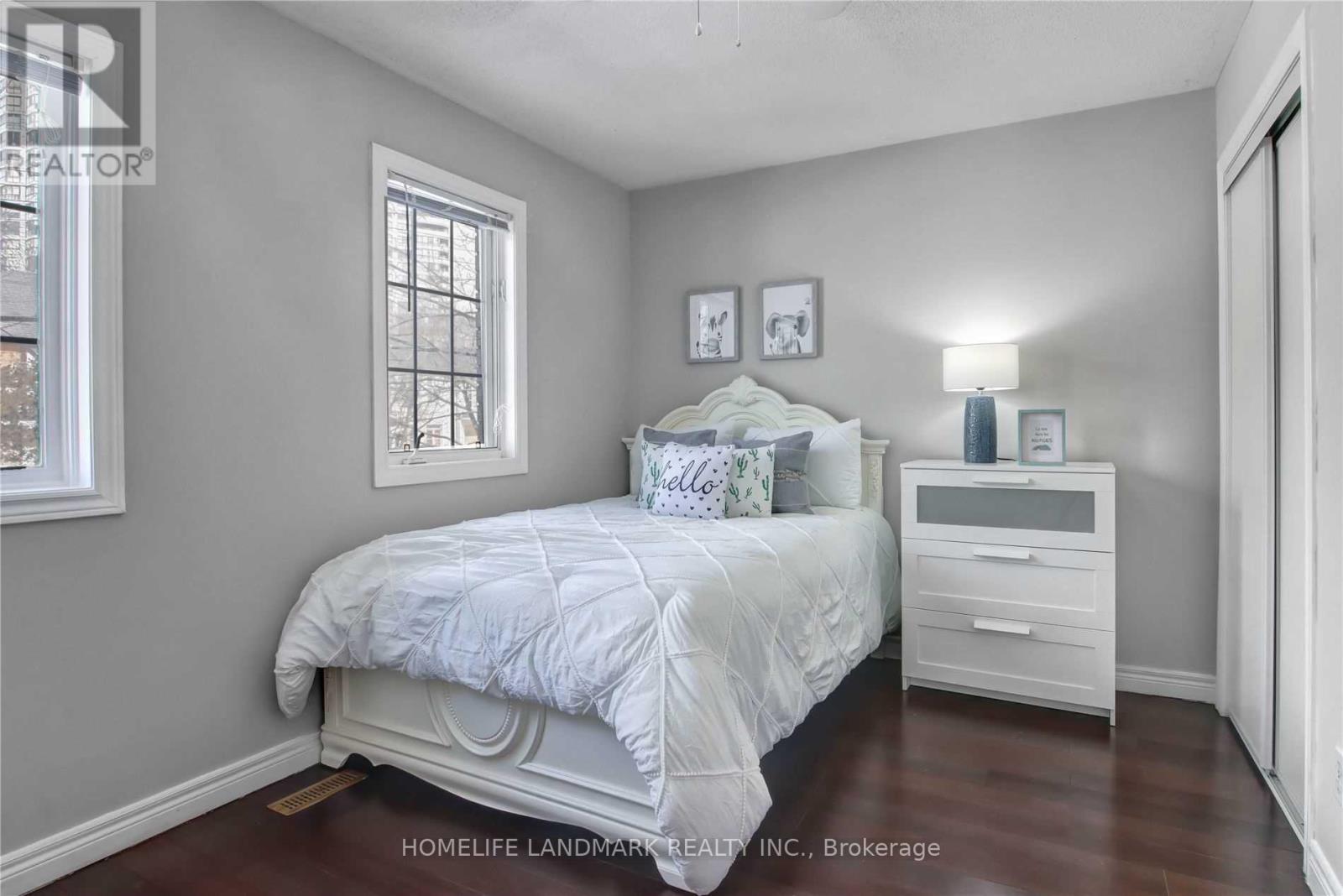 25 Hounslow Avenue, Toronto (Willowdale West), Ontario  M2N 2A9 - Photo 9 - C12829792