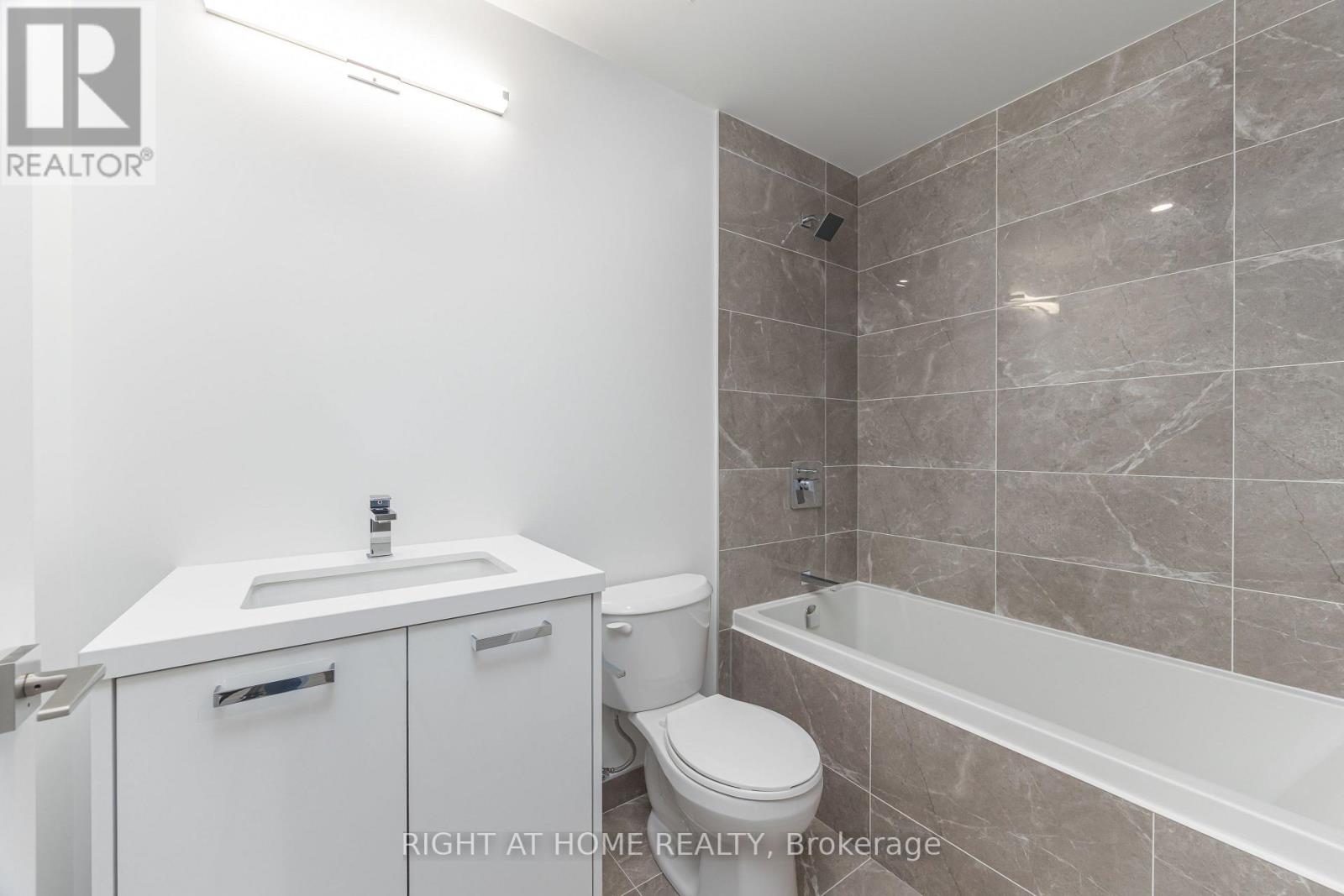 2701 - 284 King Street E, Toronto (Moss Park), Ontario  M5A 1K4 - Photo 16 - C12829812