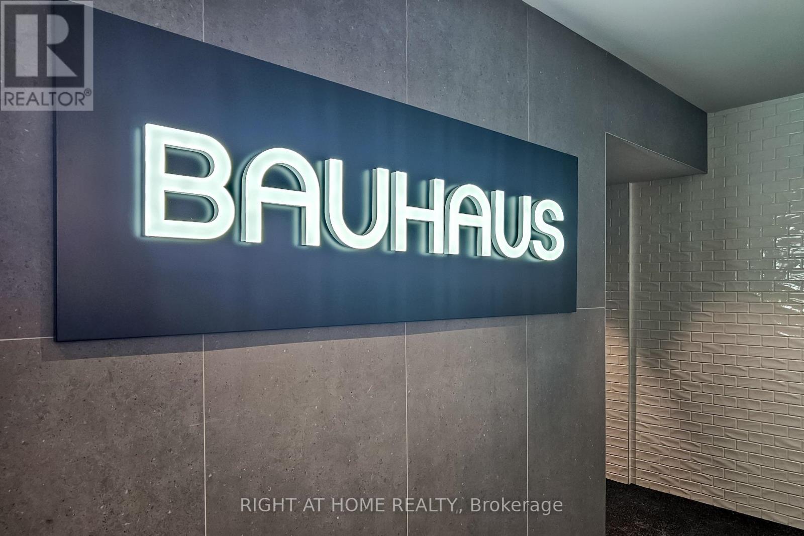 2701 - 284 King Street E, Toronto (Moss Park), Ontario  M5A 1K4 - Photo 4 - C12829812