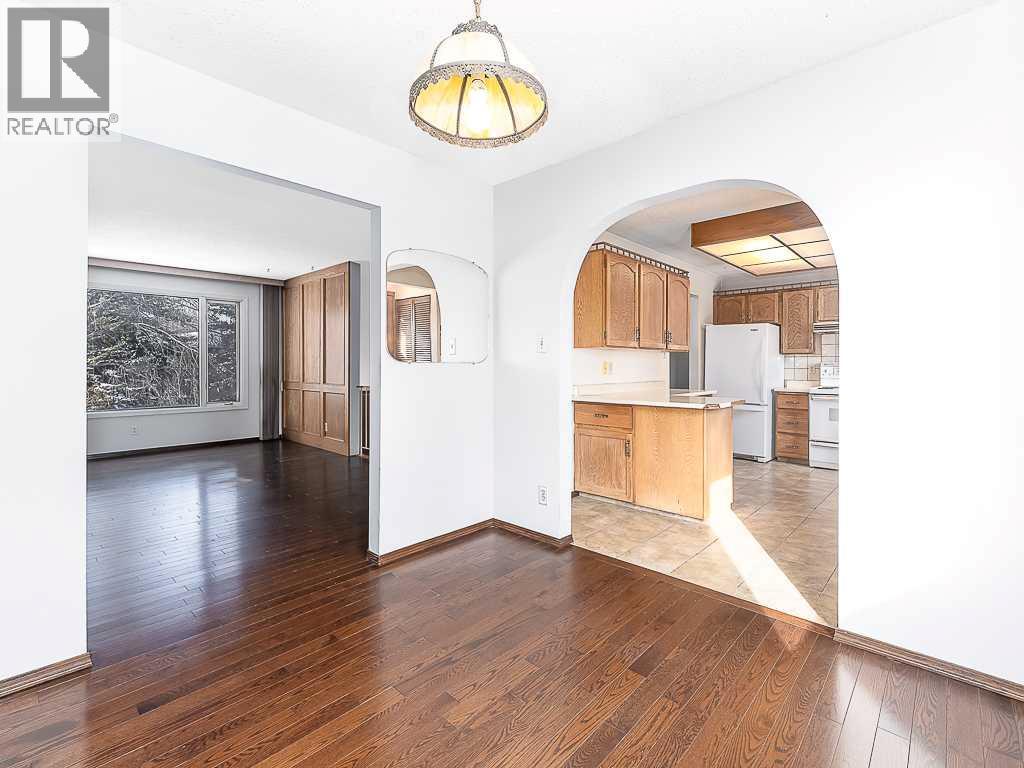 6208 Dalton Drive Nw, Calgary, Alberta  T3A 1E3 - Photo 9 - A2289536