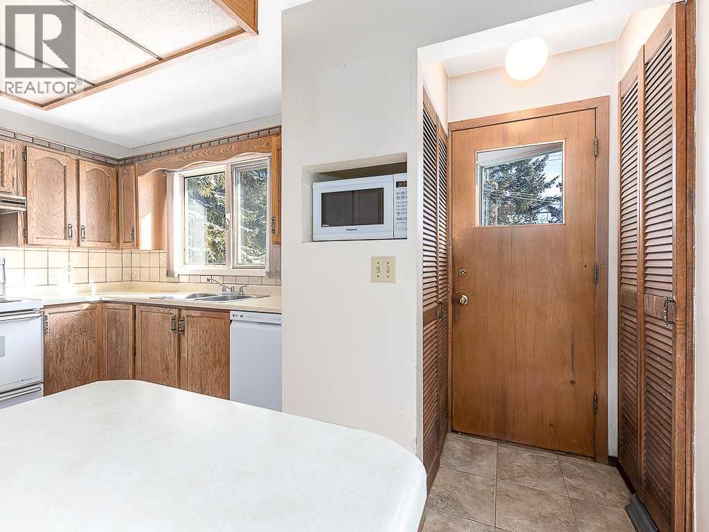 6208 Dalton Drive Nw, Calgary, Alberta  T3A 1E3 - Photo 13 - A2289536