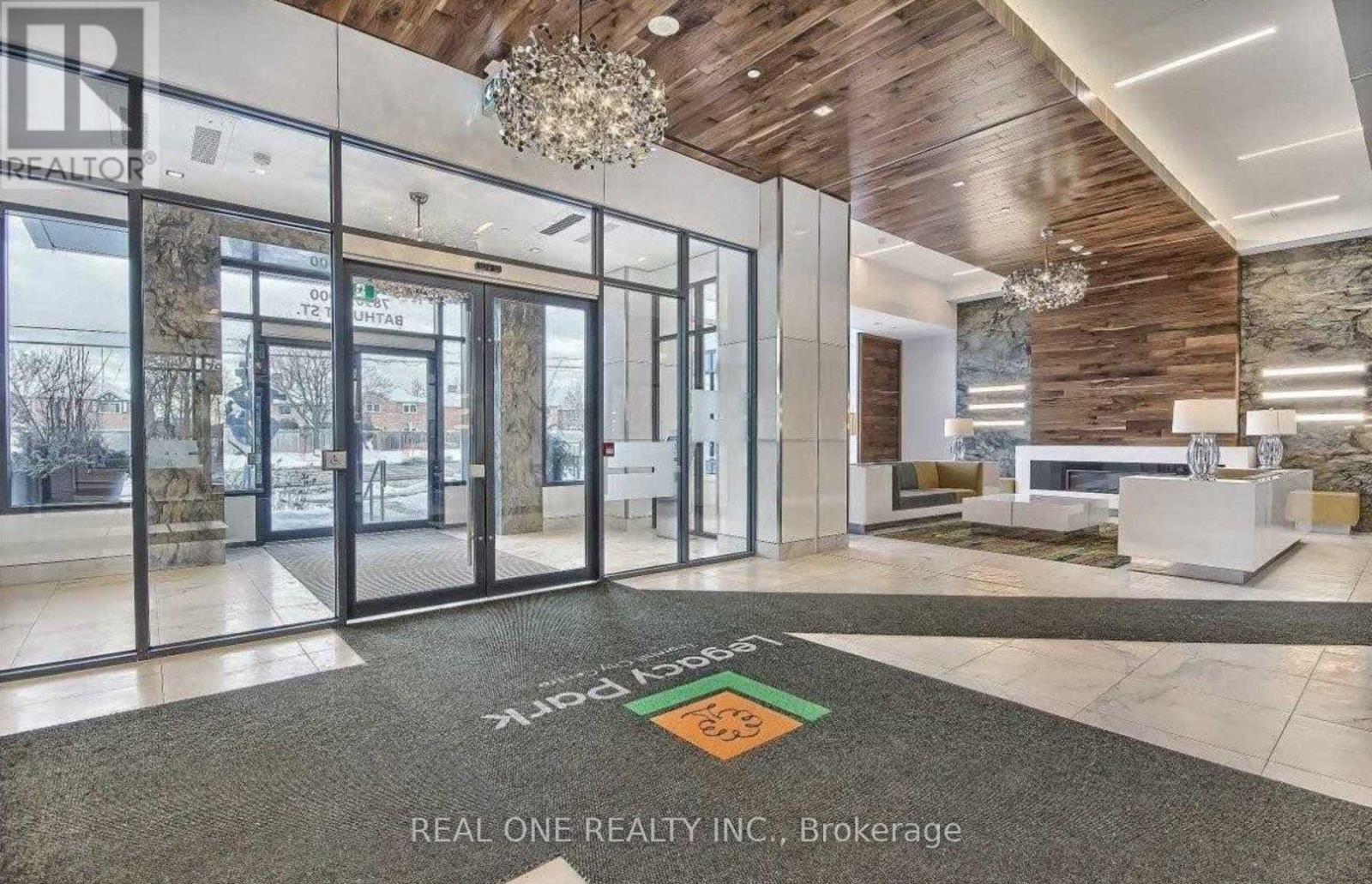 #208 - 7890 Bathurst Street, Vaughan (Beverley Glen), Ontario  L4J 0J8 - Photo 2 - N12829802