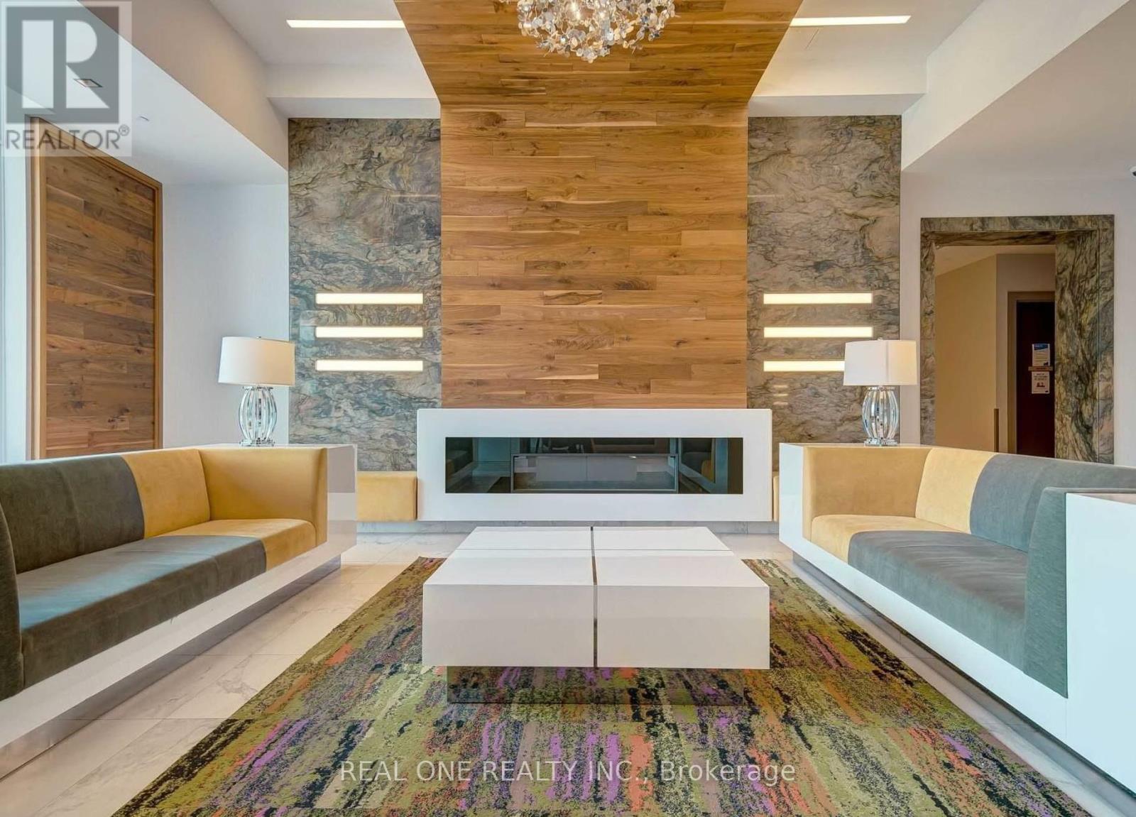 #208 - 7890 Bathurst Street, Vaughan (Beverley Glen), Ontario  L4J 0J8 - Photo 3 - N12829802