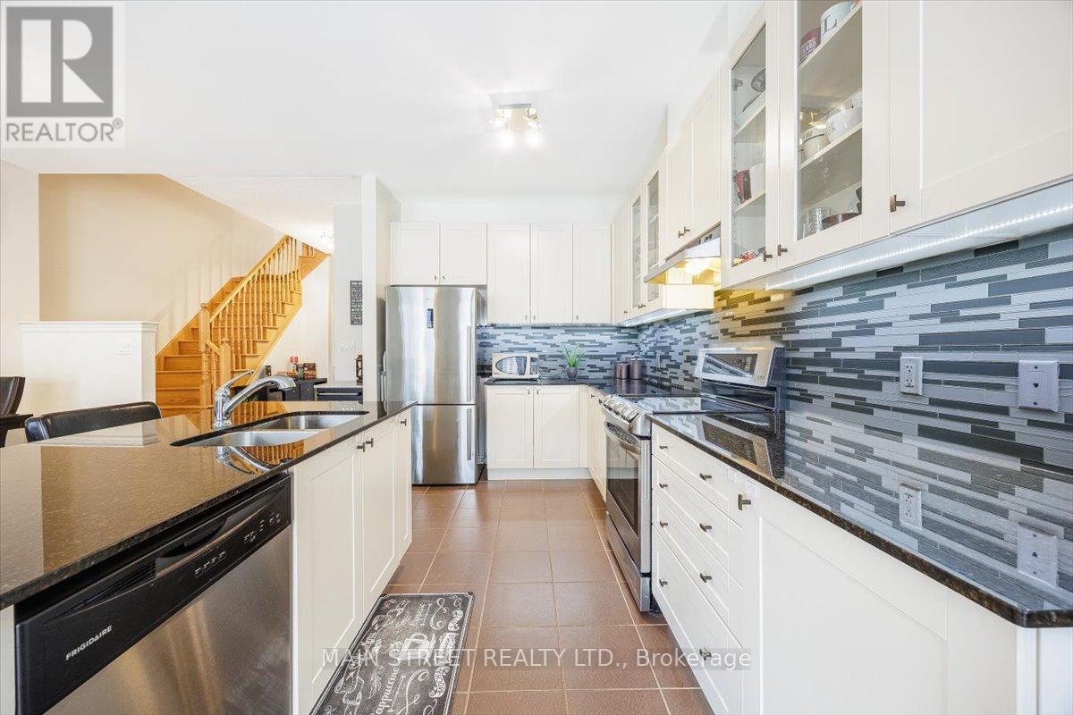 27 Radial Drive, Aurora, Ontario  L4G 0Z8 - Photo 10 - N12829820