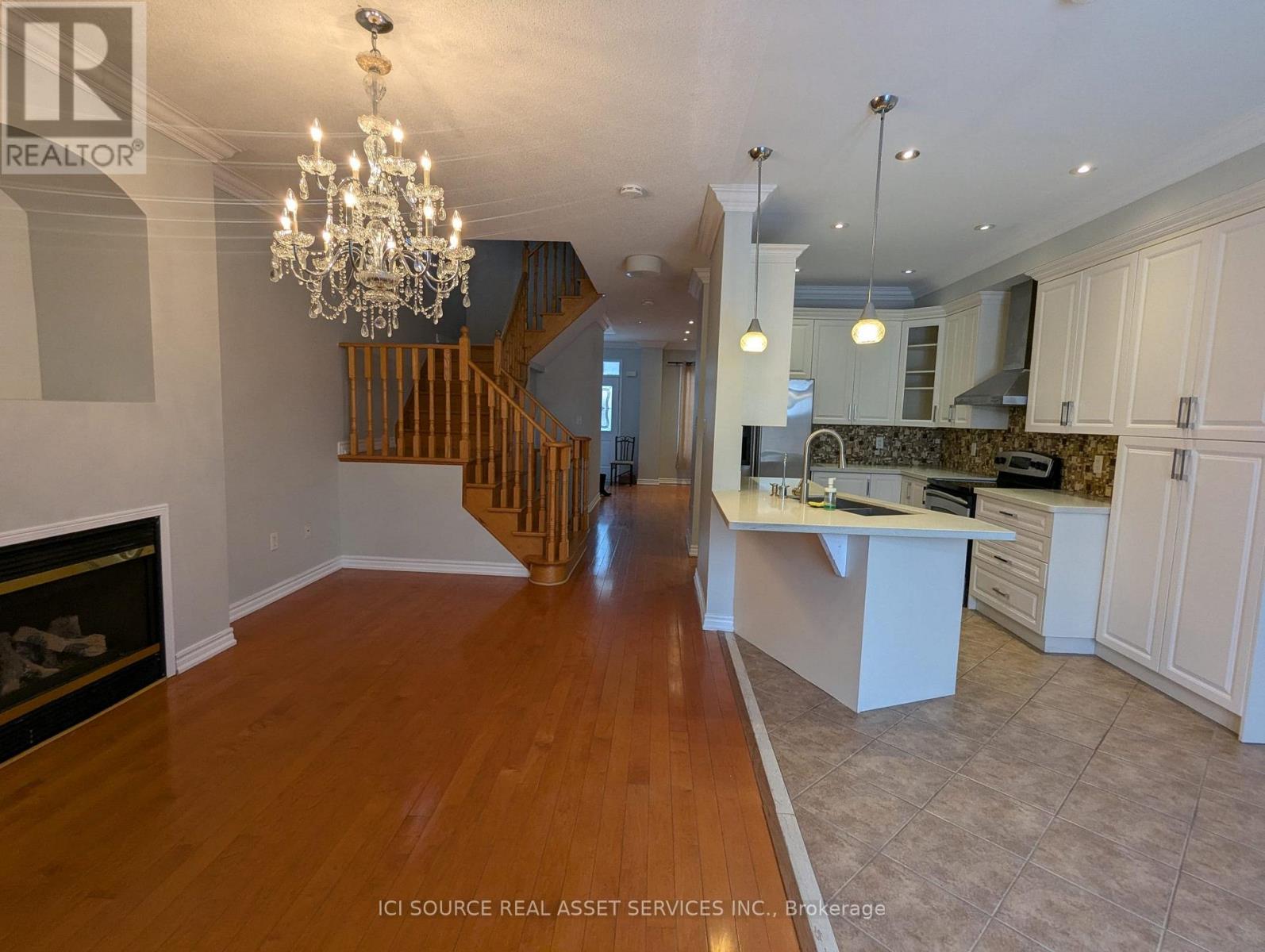 77 Rainbow Valley Crescent, Markham (Greensborough), Ontario  L6E 1M2 - Photo 7 - N12829832