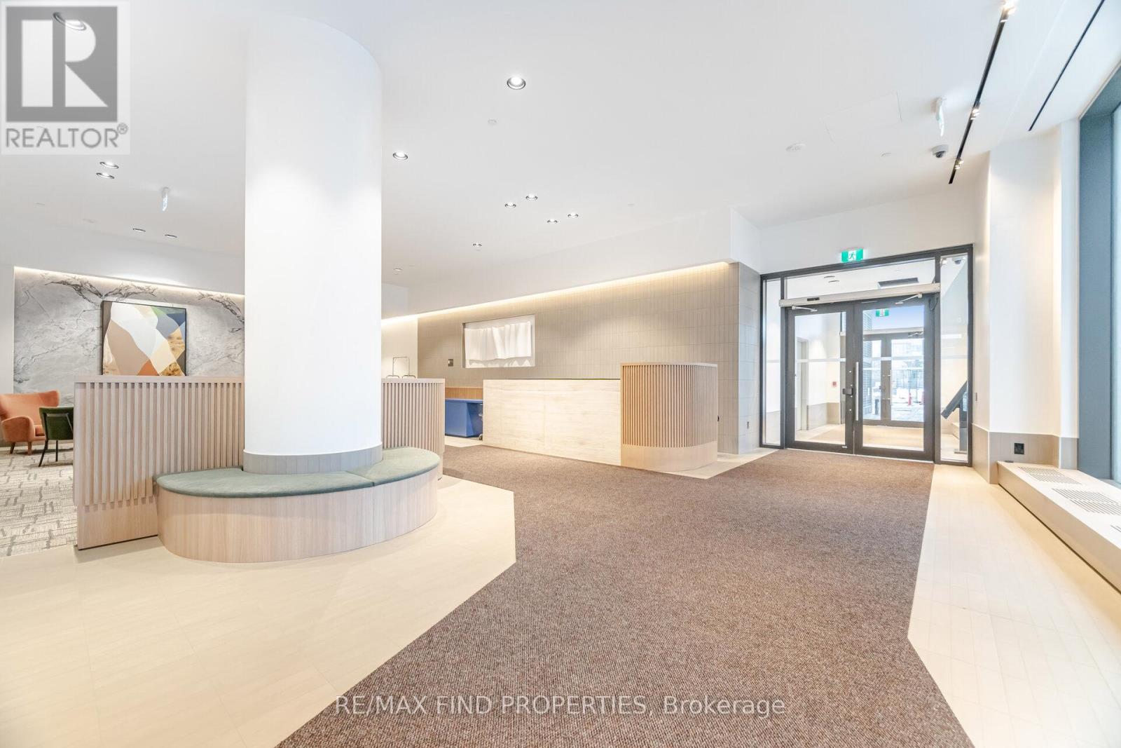 3105 - 395 Square One Drive, Mississauga (City Centre), Ontario  L5B 0P6 - Photo 5 - W12829776