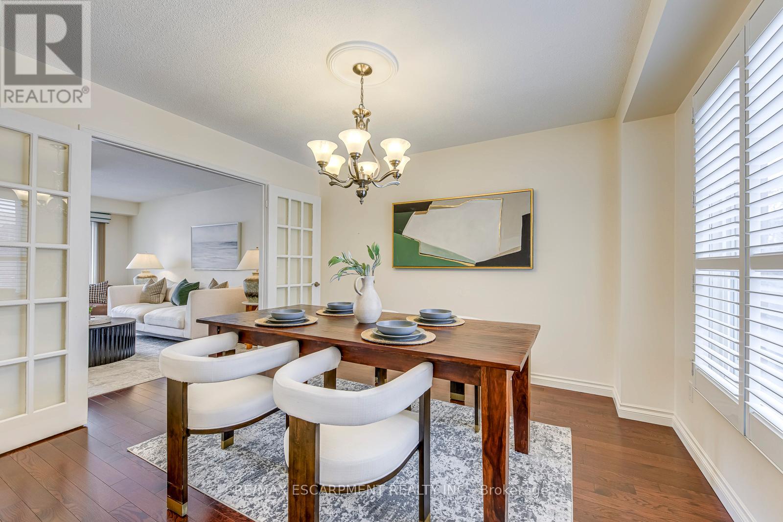 2223 Vista Drive, Burlington, Ontario  L7M 3N5 - Photo 12 - W12829810