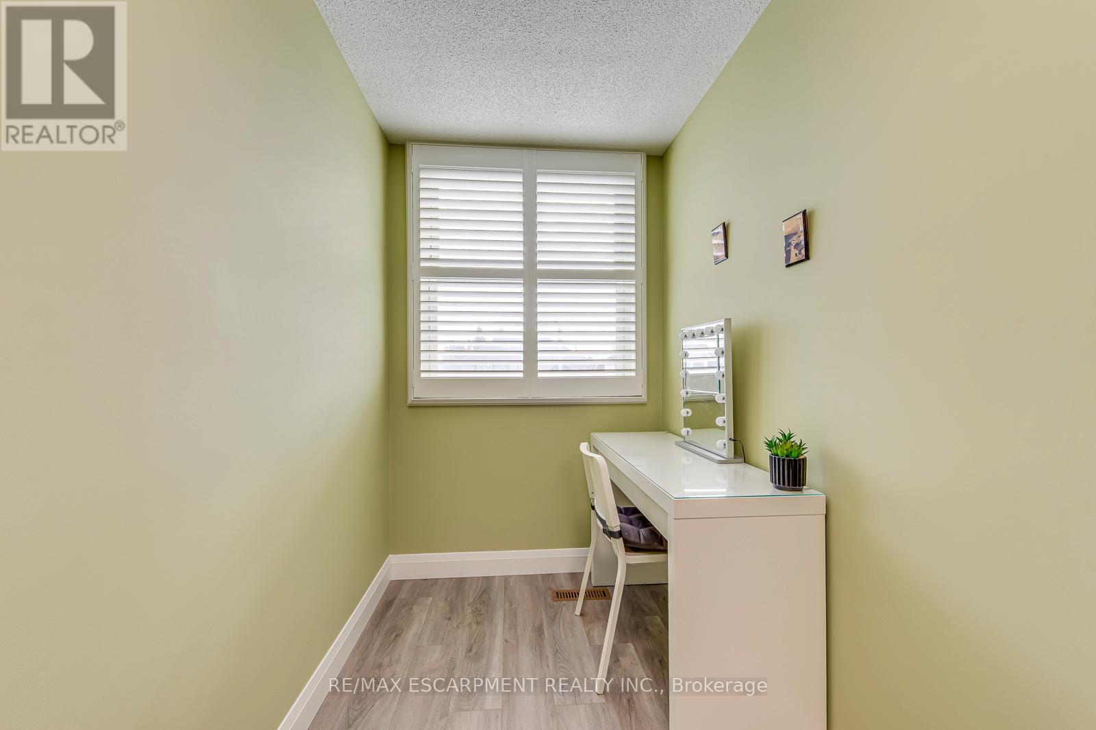 2223 Vista Drive, Burlington, Ontario  L7M 3N5 - Photo 30 - W12829810