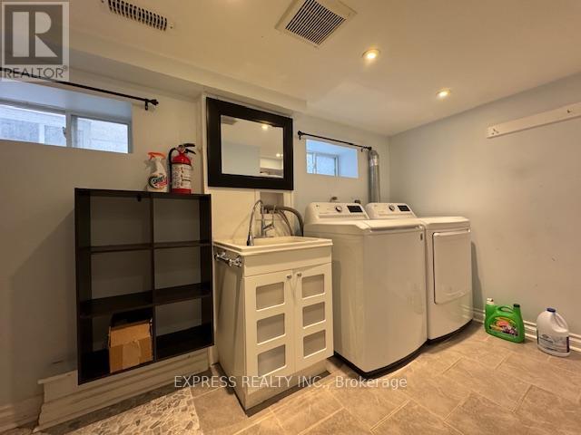 126 Sixteenth Street, Toronto (New Toronto), Ontario  M8V 3K1 - Photo 29 - W12829828