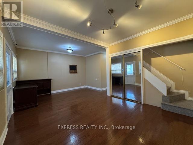 126 Sixteenth Street, Toronto (New Toronto), Ontario  M8V 3K1 - Photo 8 - W12829828