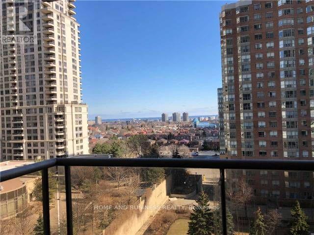 907 - 310 Burnhamthorpe Road, Mississauga (City Centre), Ontario  L5B 4P9 - Photo 2 - W12829842