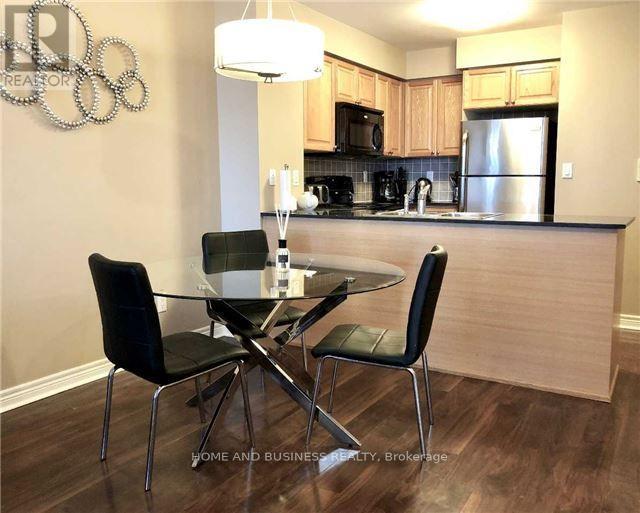 907 - 310 Burnhamthorpe Road, Mississauga (City Centre), Ontario  L5B 4P9 - Photo 6 - W12829842