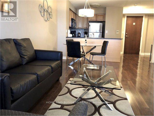 907 - 310 Burnhamthorpe Road, Mississauga (City Centre), Ontario  L5B 4P9 - Photo 7 - W12829842