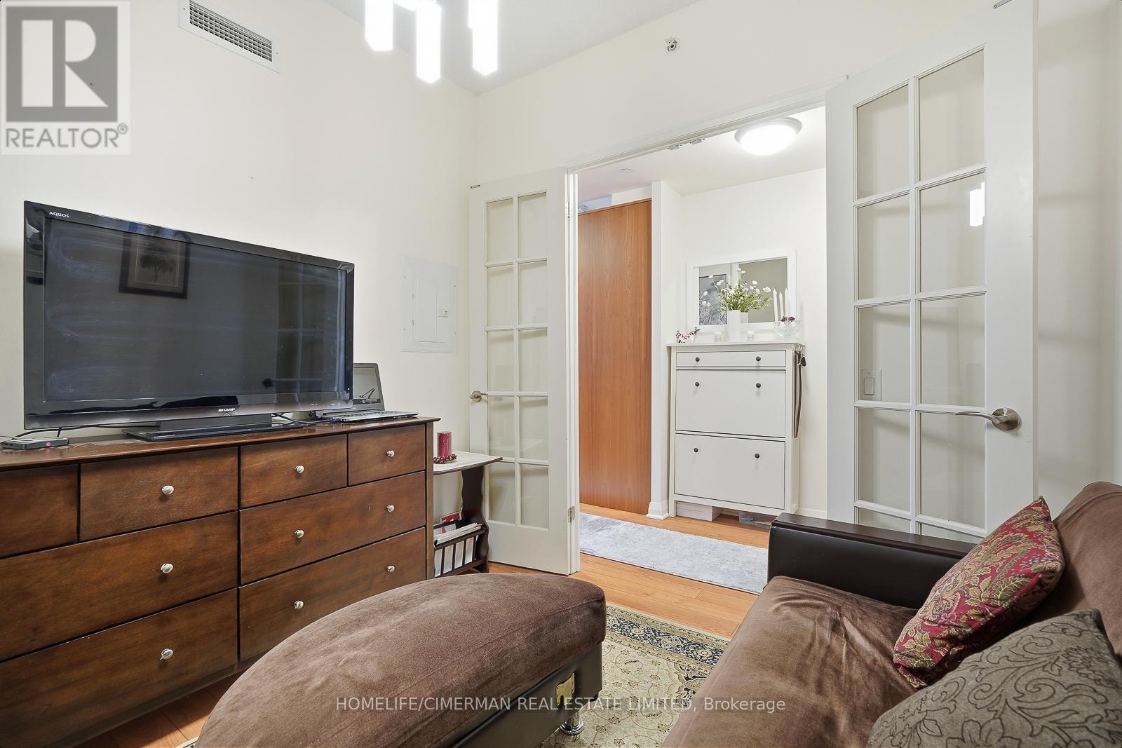 2006 - 1 Valhalla Inn Road, Toronto, Ontario  M9B 1S9 - Photo 17 - W12694834