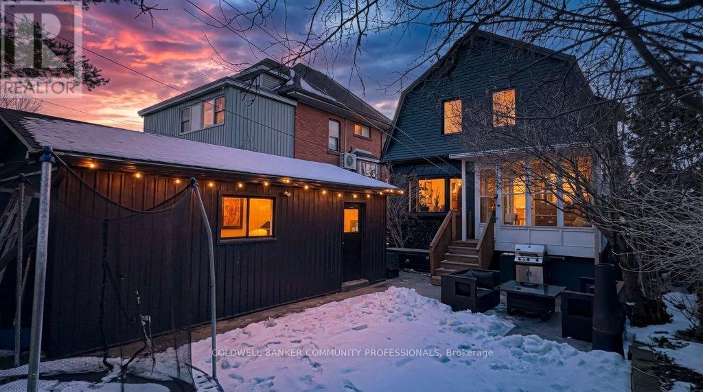 411 Dundurn Street S, Hamilton, Ontario  L8P 4L8 - Photo 2 - X12829848