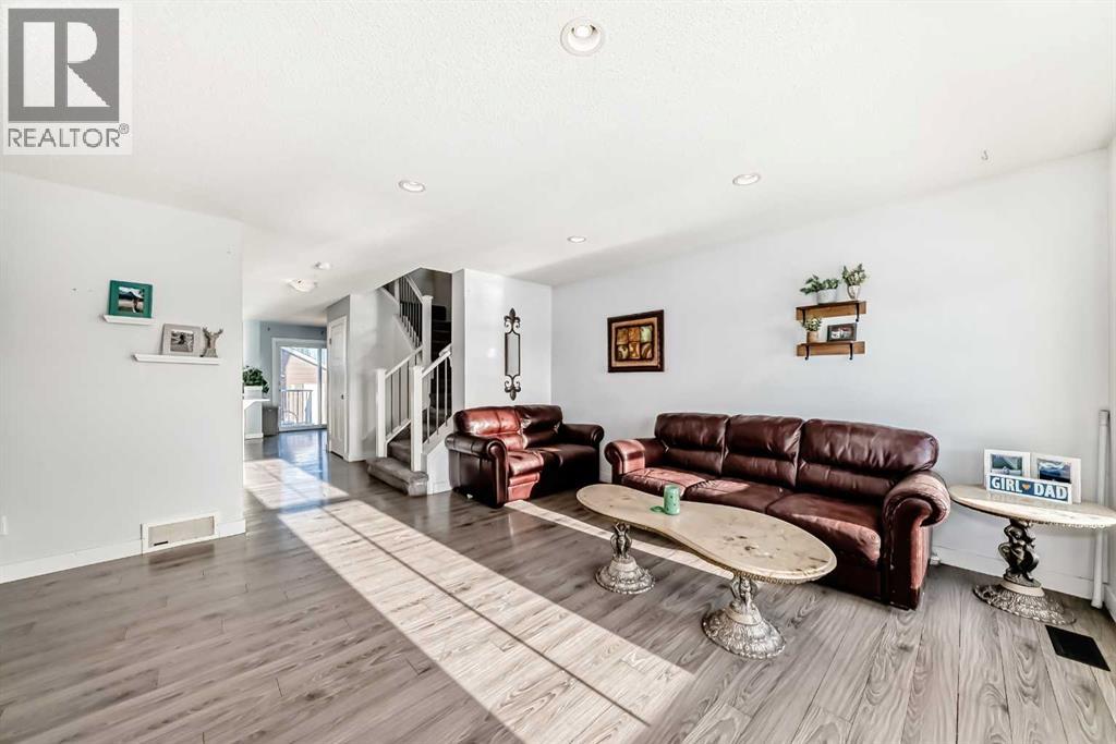 366 Auburn Bay Avenue Se, Calgary, Alberta  T3M 2C8 - Photo 7 - A2281637