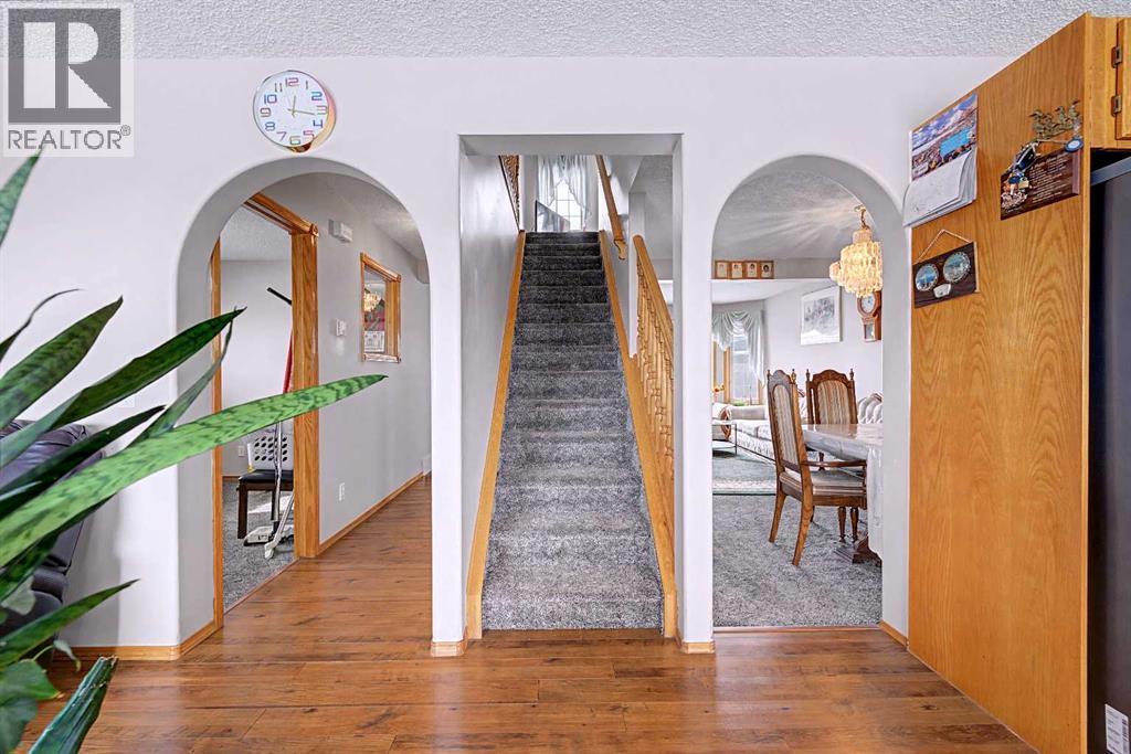 433 Coral Springs Place Ne, Calgary, Alberta  T3J 3R1 - Photo 11 - A2289158