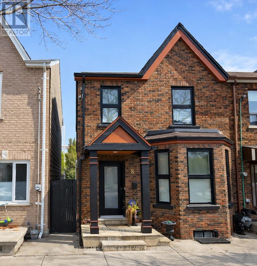 38 HENDERSON AVENUE, Toronto, Ontario