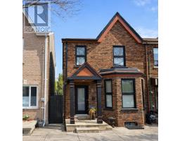38 HENDERSON AVENUE, Toronto, Ontario