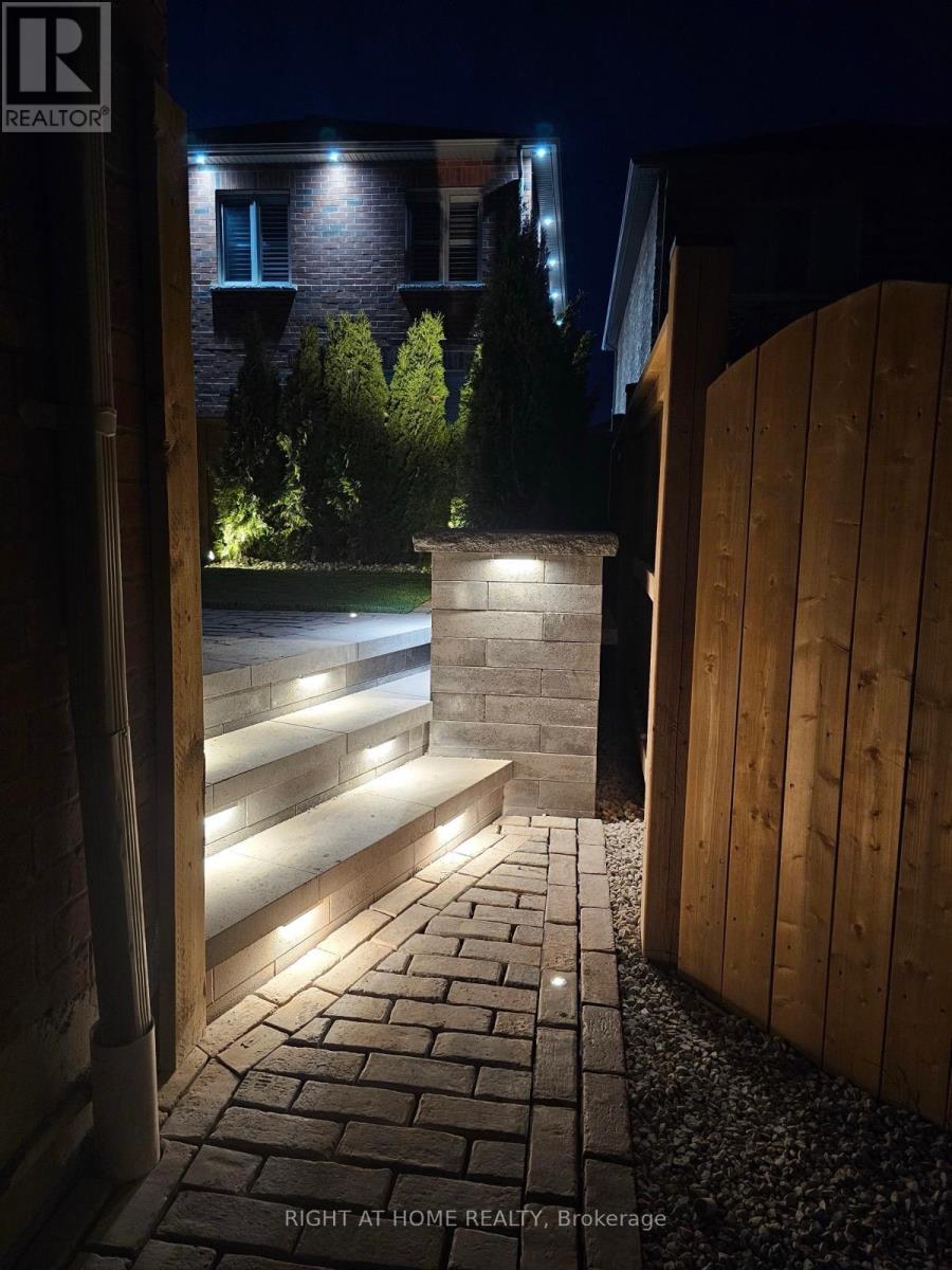 1174 Sepia Square, Pickering, Ontario  L1X 0H1 - Photo 45 - E12819920