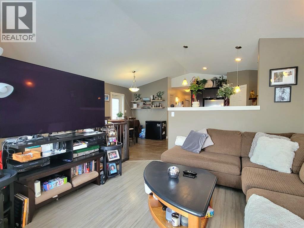 7418 115a Street, Grande Prairie, Alberta T8W 0J3 - Photo 5 - A2288442