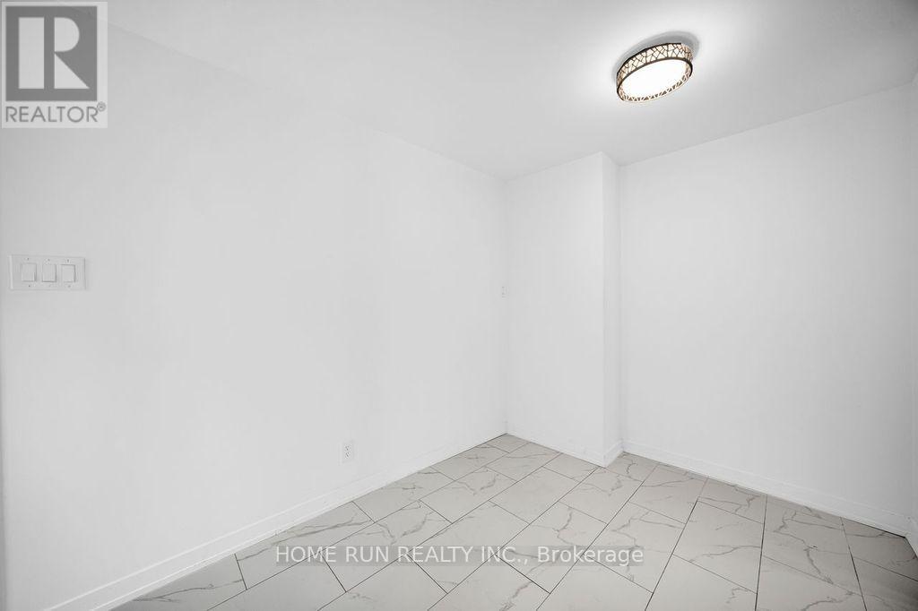 47 Coolspring Crescent, Ottawa, Ontario  K2E 7M9 - Photo 19 - X12829888