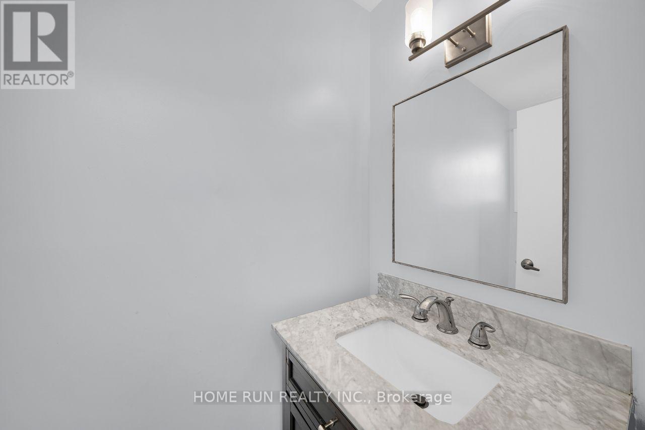 47 Coolspring Crescent, Ottawa, Ontario  K2E 7M9 - Photo 41 - X12829888