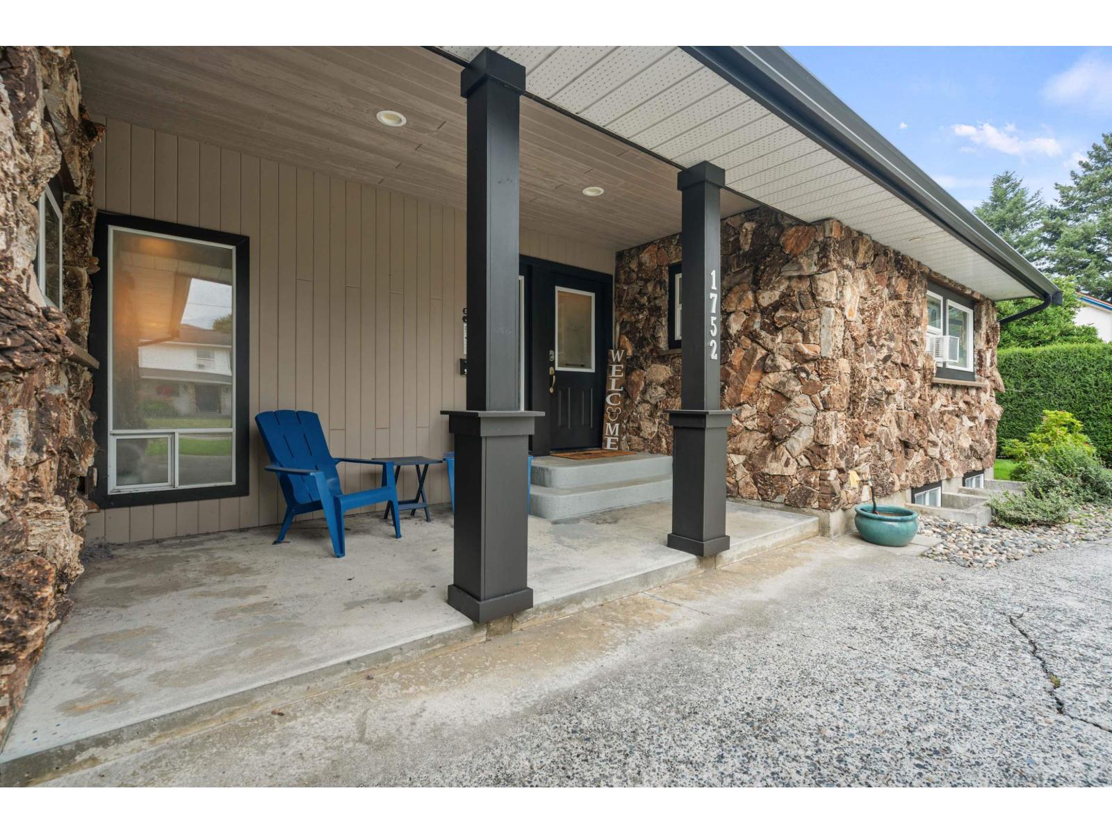 1752 Cedar Place, Agassiz, Agassiz, British Columbia V0M 1A2 - Photo 4 - R3093284