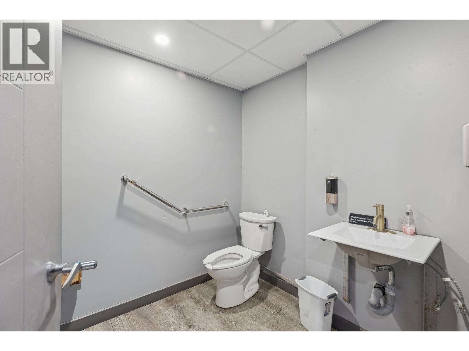 1739 Robson Street, Vancouver, British Columbia V6G 1C9 - Photo 17 - C8074738