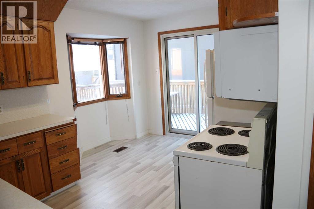 4008 2 Street Nw, Calgary, Alberta  T2K 0Y6 - Photo 4 - A2285035