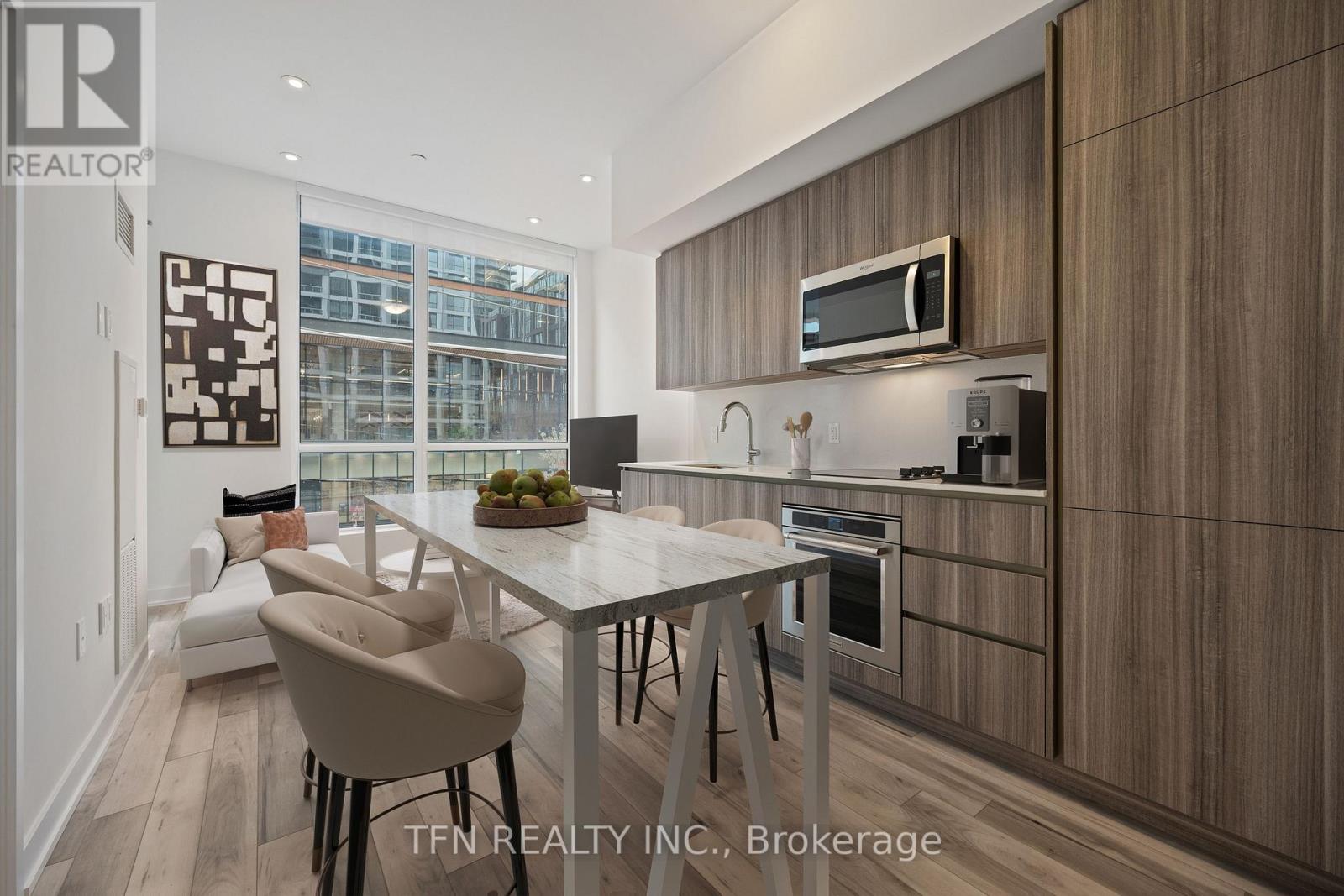 204 - 15 RICHARDSON STREET, Toronto, Ontario