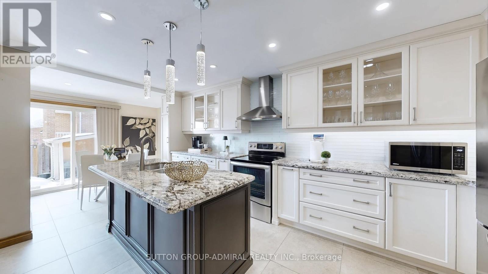 44 Birch Meadow Outlook, Vaughan, Ontario  L4L 3H6 - Photo 11 - N12829858