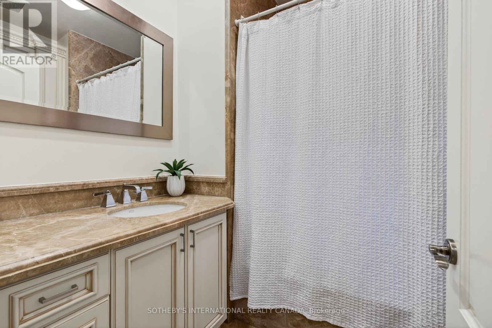 172 Boxley Road, Burlington, Ontario  L7L 4S6 - Photo 31 - W12785040